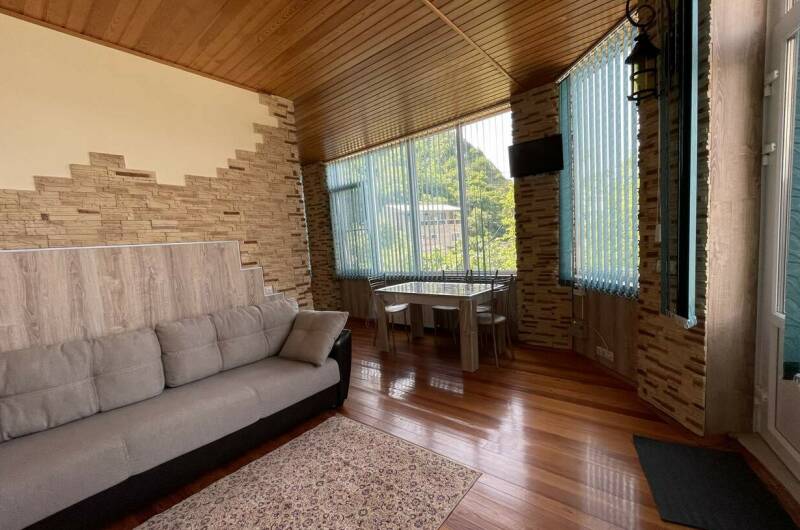 Трёх-четырехместная студия «Люкс» с видом на море