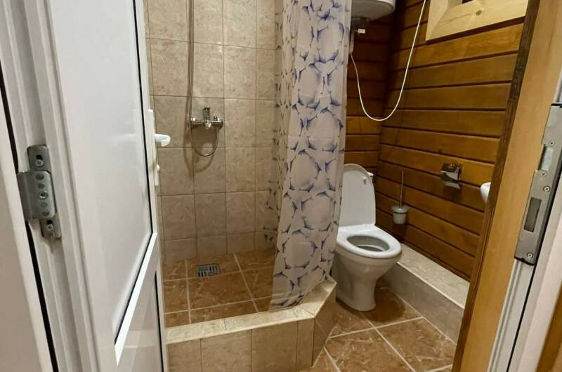 Двухместный номер из натурального дерева