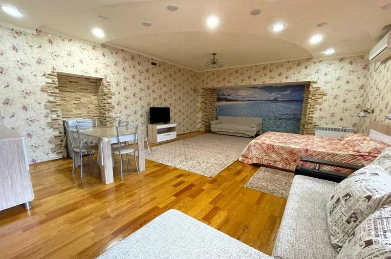 Шестиместный номер «Люкс»