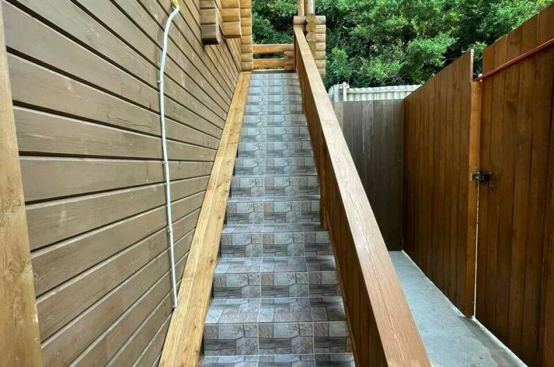 Двухместный номер из дерева с видом на море