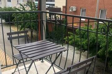 «Семейный» двухкомнатный с двумя балконами