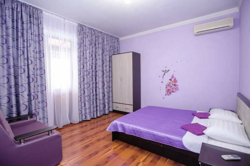 Комната «Комфорт» трёхместная с балконом