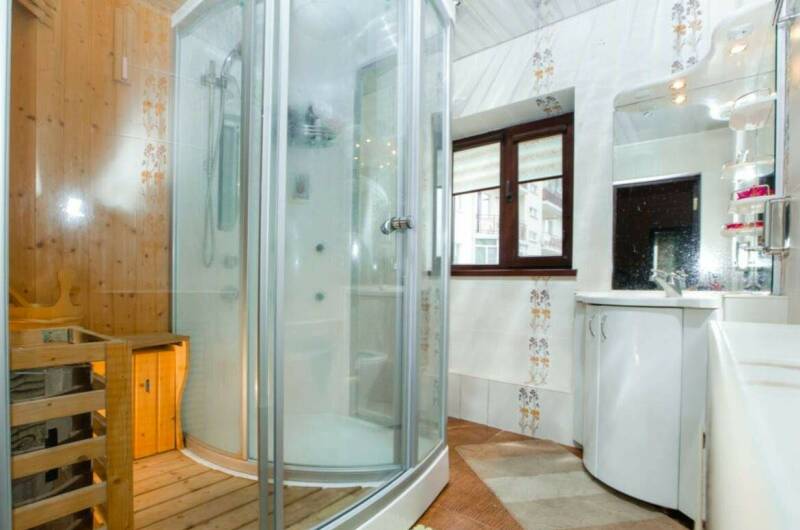 Четырёхместная комната «Комфорт» с балконом