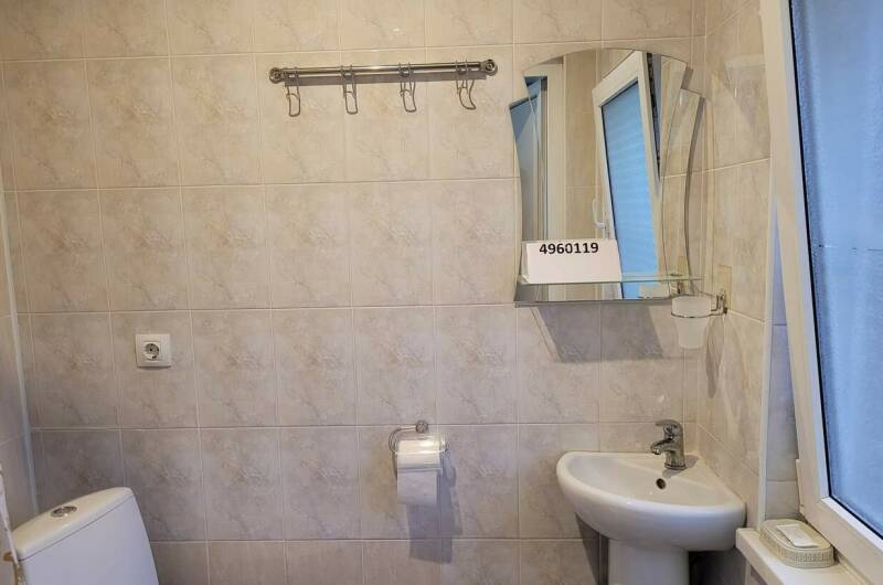 Комната на четверых с двуспалкой и двухярус кроват