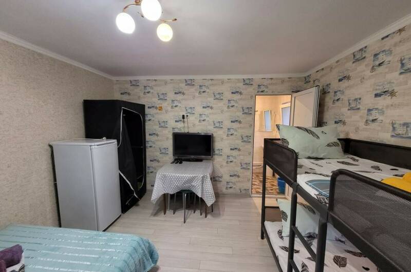 Комната на четверых с двуспалкой и двухярус кроват