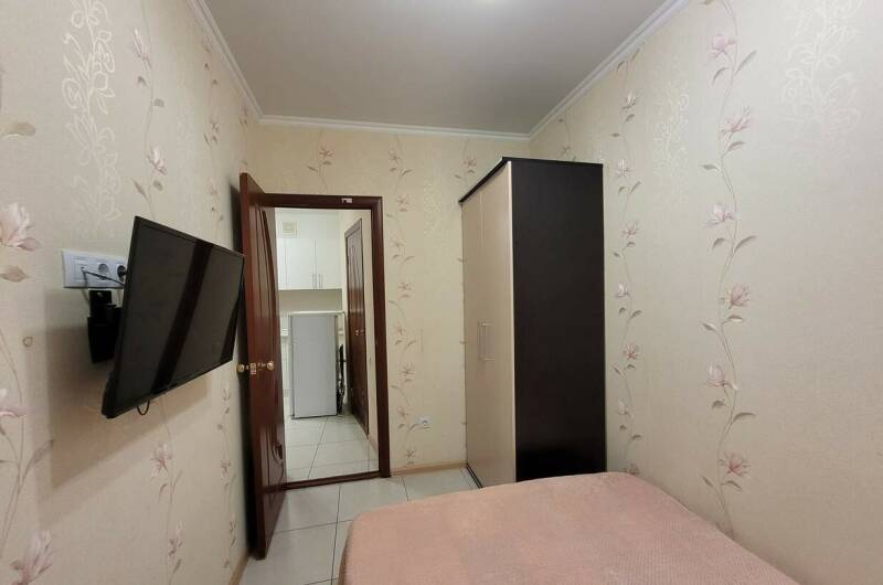 Двухкомнатная квартира в частном доме