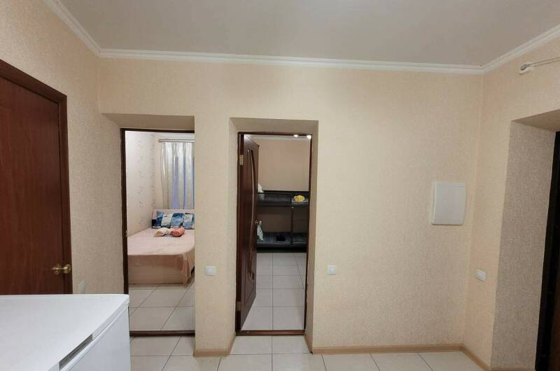 Двухкомнатная квартира в частном доме