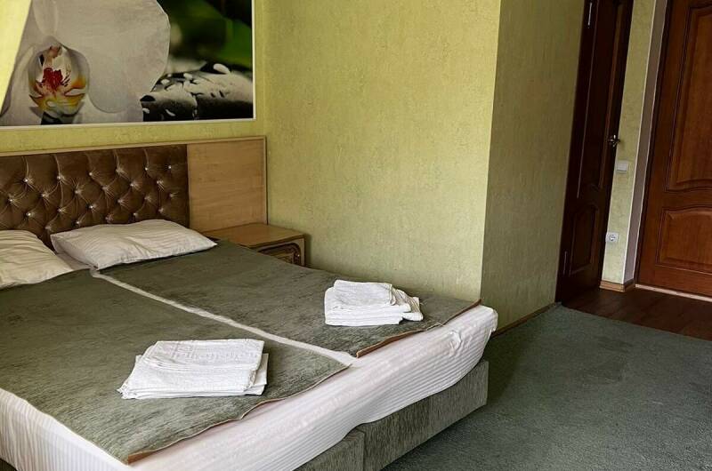 «Делюкс» 2-х местный + 1. Балкон с видом на реку