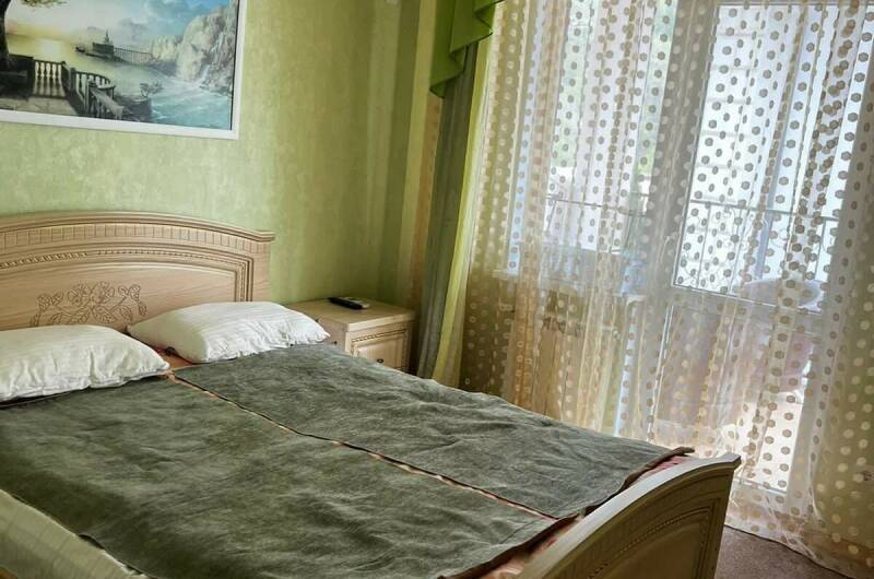 «Люкс» 2-х комнатный, 2+2. Балкон вид на реку