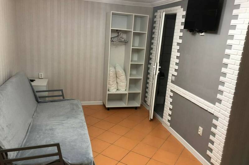 Номер студия с кухней и отдельным входом