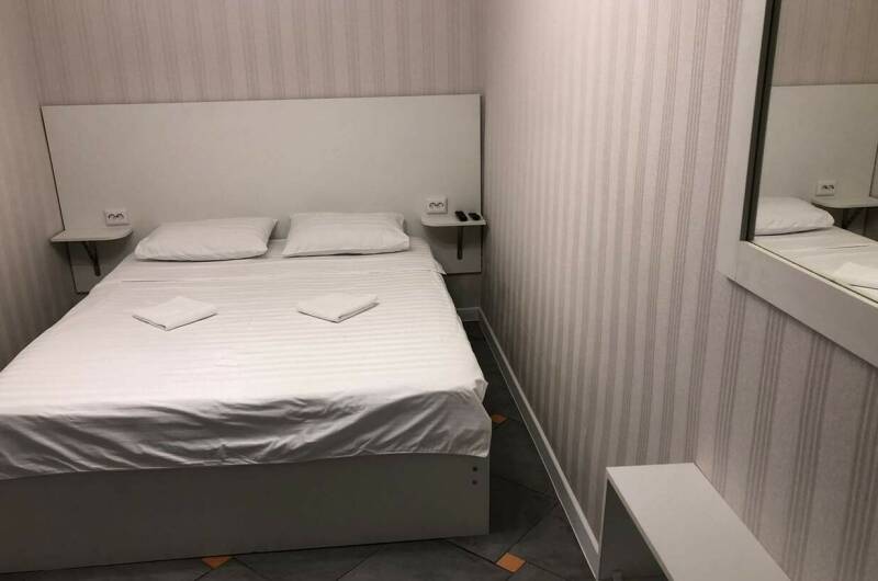 Номер студия с кухней и отдельным входом