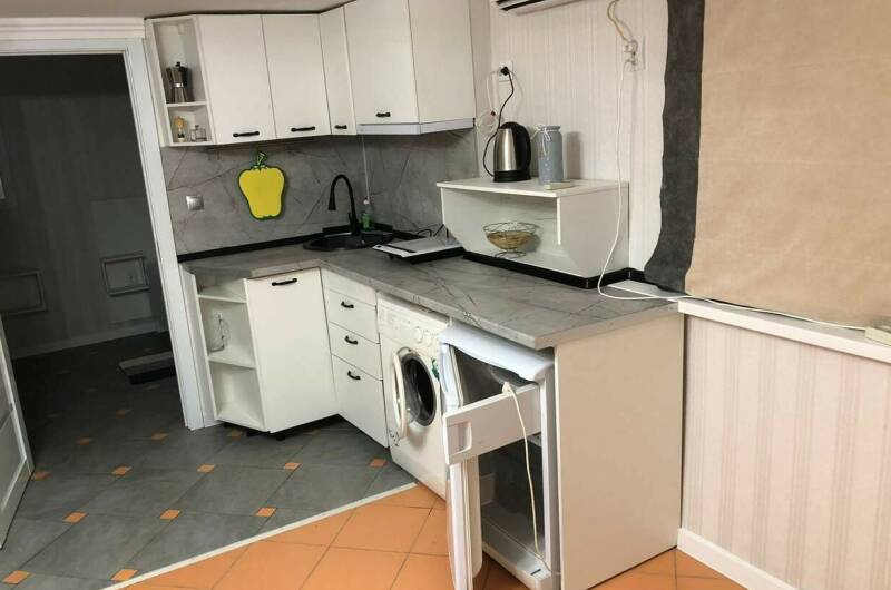 Номер студия с кухней и отдельным входом