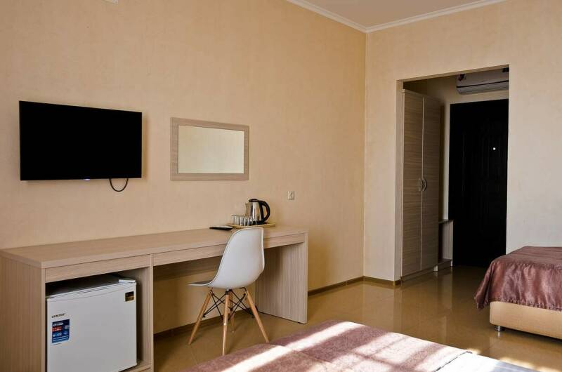 Трехместный номер с видом на море