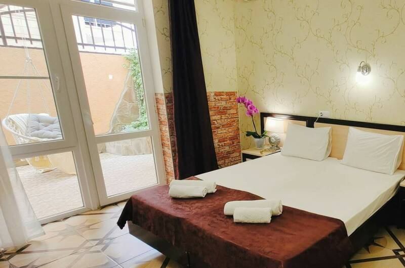 3х-местный Полулюкс с двориком (корпус Наутилус)