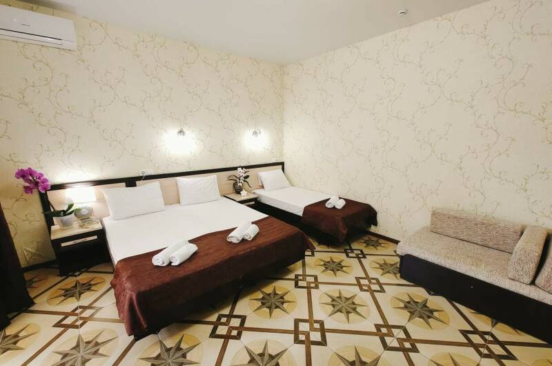 4-х местный Полулюкс с двориком (корпус Наутилус)