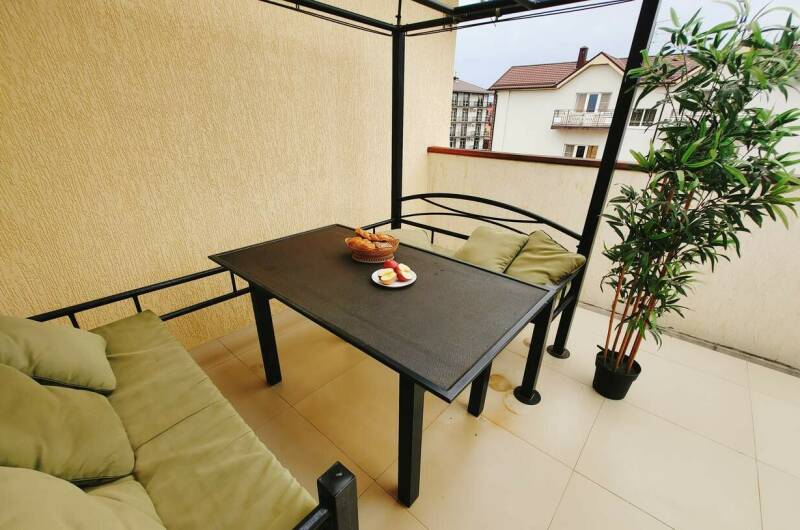 Апартаменты 2-х комнатные с кухней и террасой