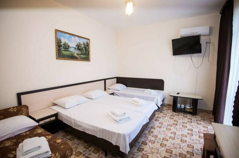 4-х местный номер «Стандарт» с балконом