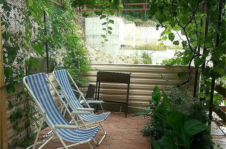 Четырехместный двухкомнатный в летнем домике