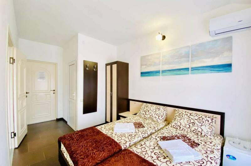 Двухкомнатный с двумя санузлами