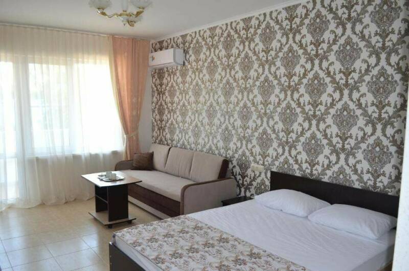 Двухместный «Улучшенный» с боковым видом на море