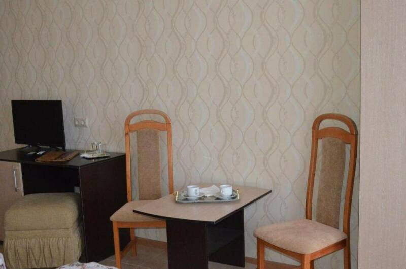 Двухместный «Семейный» c боковым видом на море