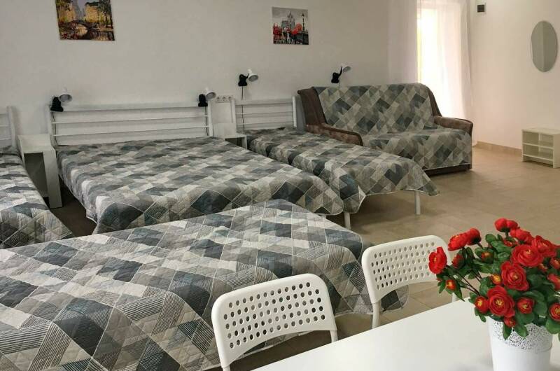 Студия на 2 этаже