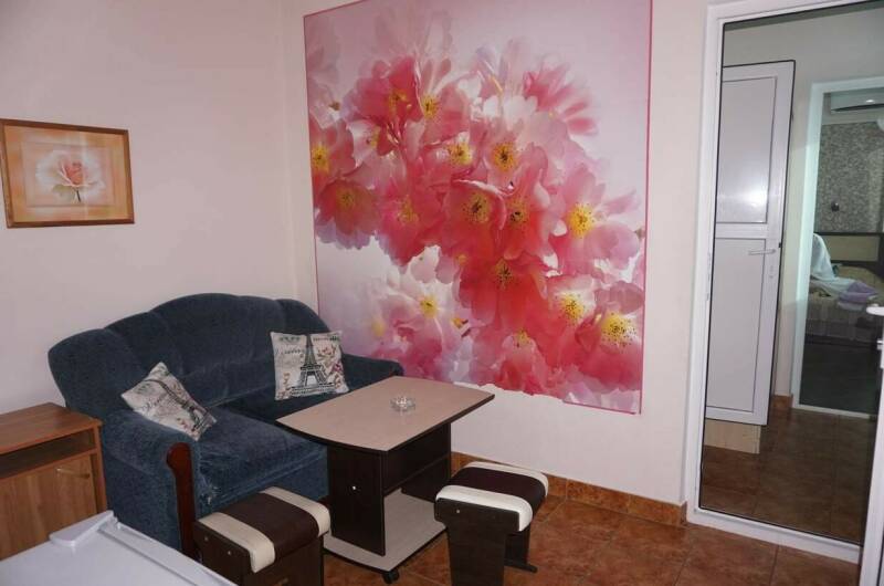 «Люкс» двухкомнатный на 3−4 человека