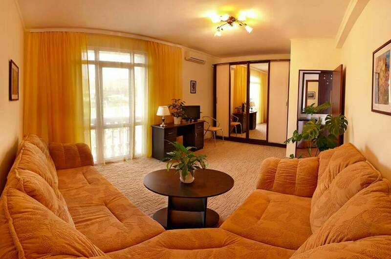 «Люкс» с двумя спальнями