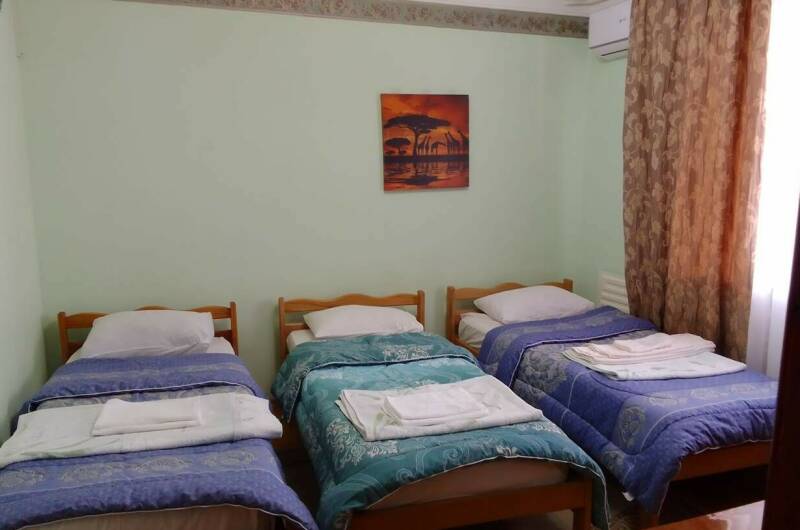 Стандартный трехместный номер с удобствами