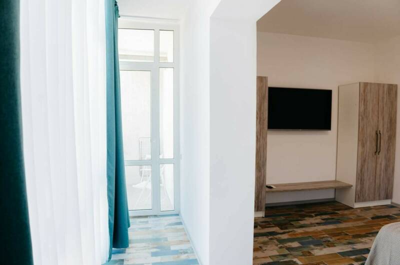 Апартаменты 2-комнатные с лоджией и балконом