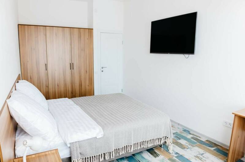 Апартаменты 2-комнатные с балконом