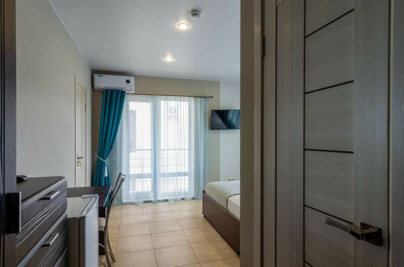 Семейный двухкомнатный с видом на море