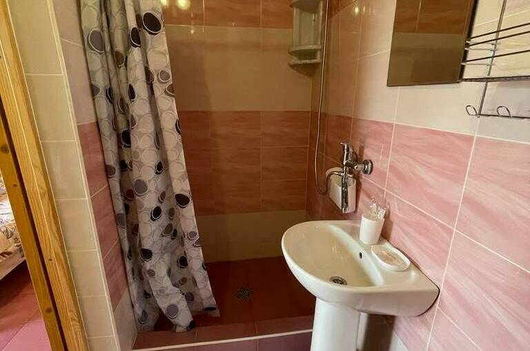 Номер 11 — 3-х местный с удобствами