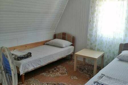 Номер 13 — 4-х местный «Эконом» с доп. местом