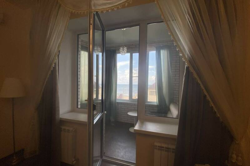 «Делюкс» с балконом № 6