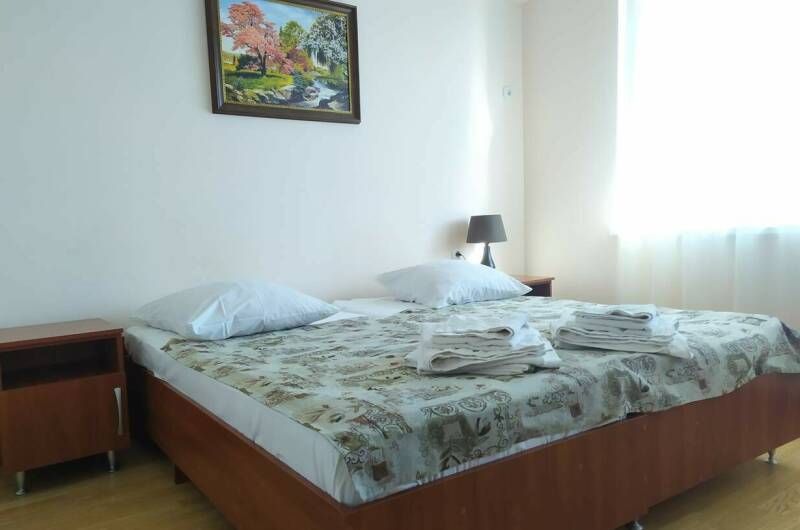 Двухместный номер с балконом (кровати раздельные)