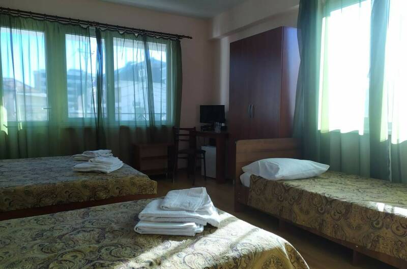 Четырехместный номер с балконом