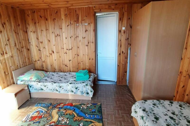 «Эконом» на 3 этаже с общей кухней и санузлом