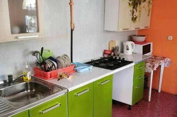 Трехместный номер стандарт с общим балконом 2 этаж