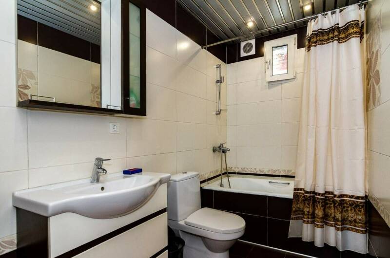 «Апартаменты» с двумя спальнями и кухней