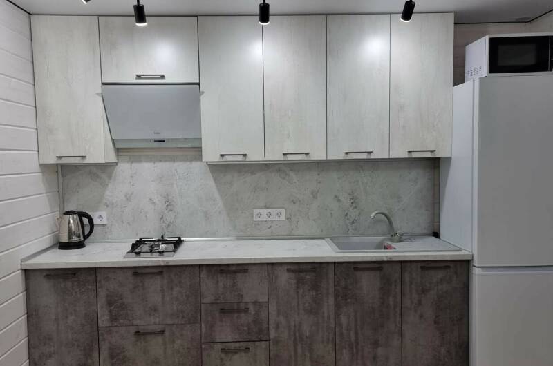 Двухкомнатный домик с видом на двор