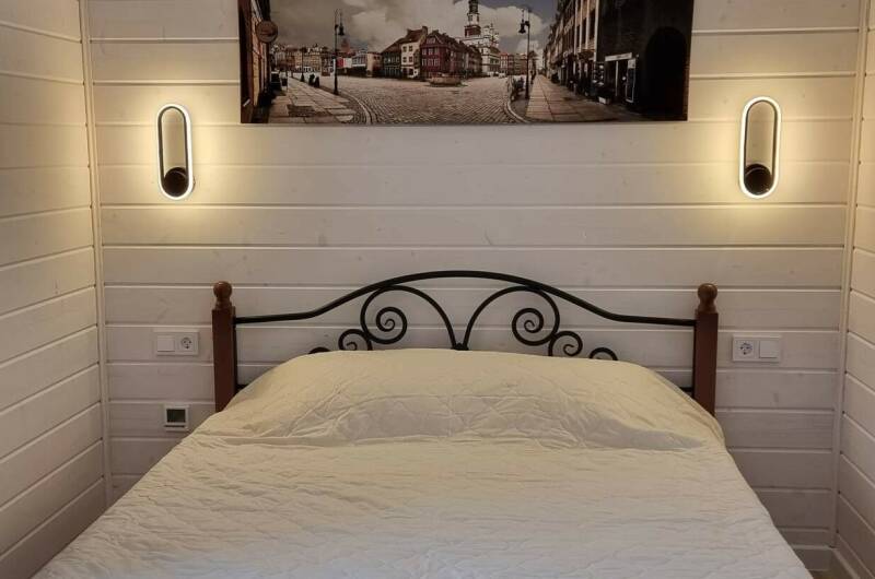 Двухкомнатный домик с видом на двор