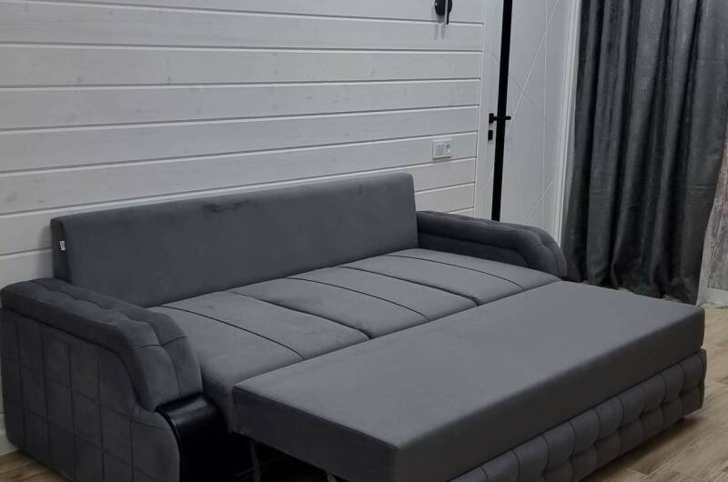 Двухкомнатный домик с видом на двор