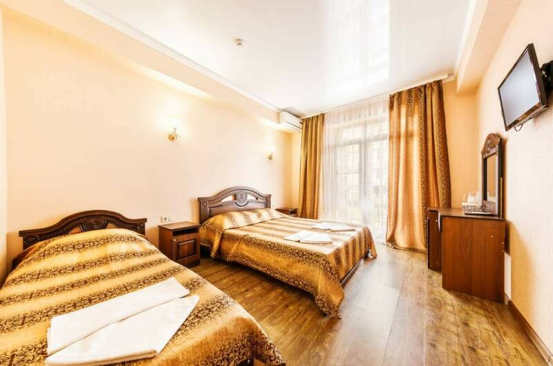 3-местный с балконом