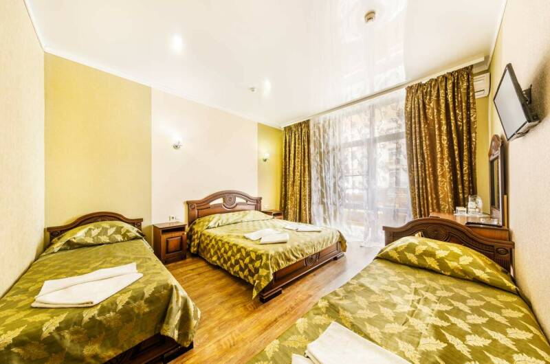 4-местный с балконом