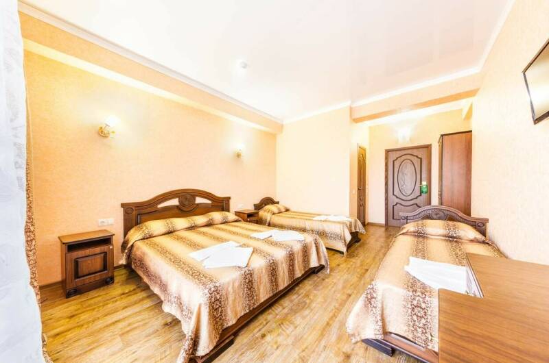 4-местный с балконом