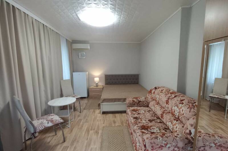 Дом комната 2−4 человека 15 кв. м
