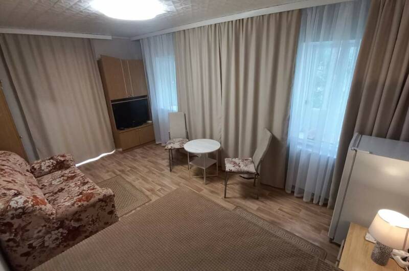 Дом комната 2−4 человека 15 кв. м