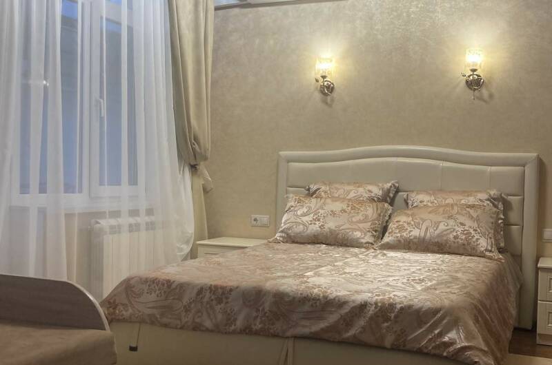 Люксовая студия 30 кВ. м/4 этаж