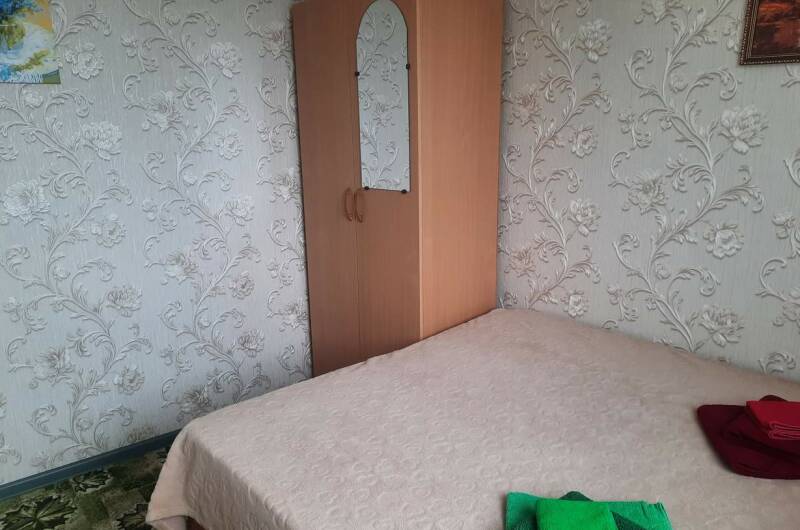 Двухкомнатный номер маленький